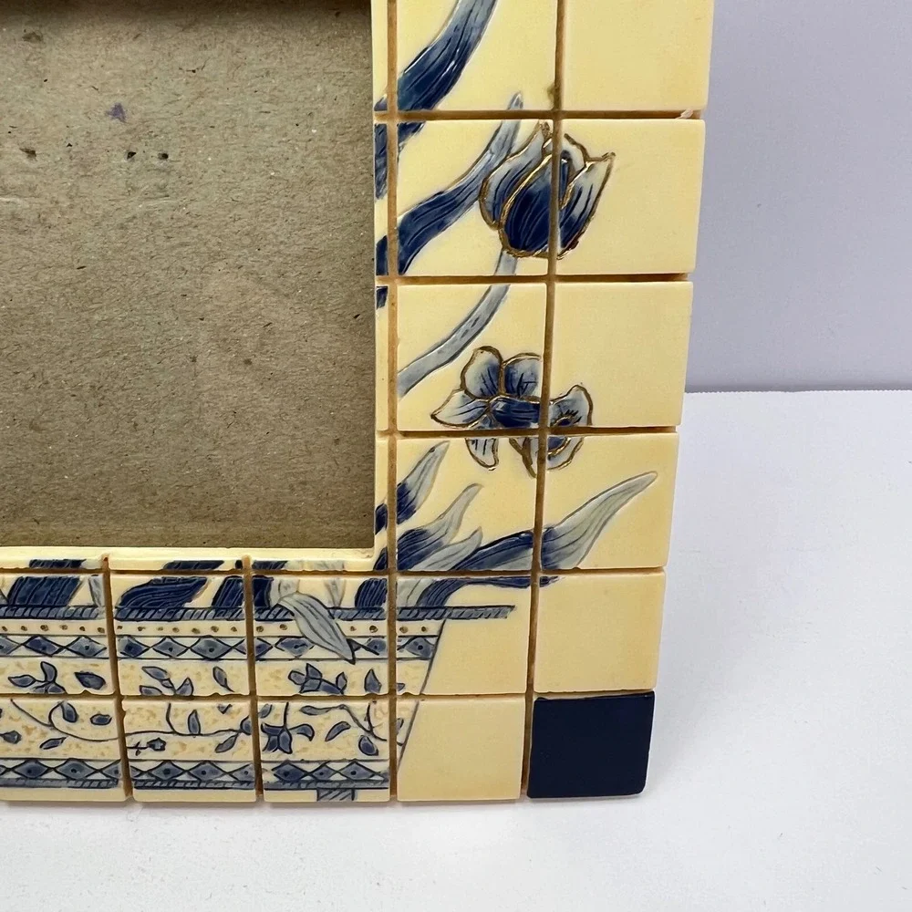 Vintage Mosaic Tile Frame 3.5x3.5 Cream Blue Chinoiserie Resin Floral Decor